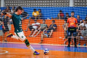 Fase de grupos chega ao fim e define confrontos eliminatórios da Copa 13 de Maio de Futsal