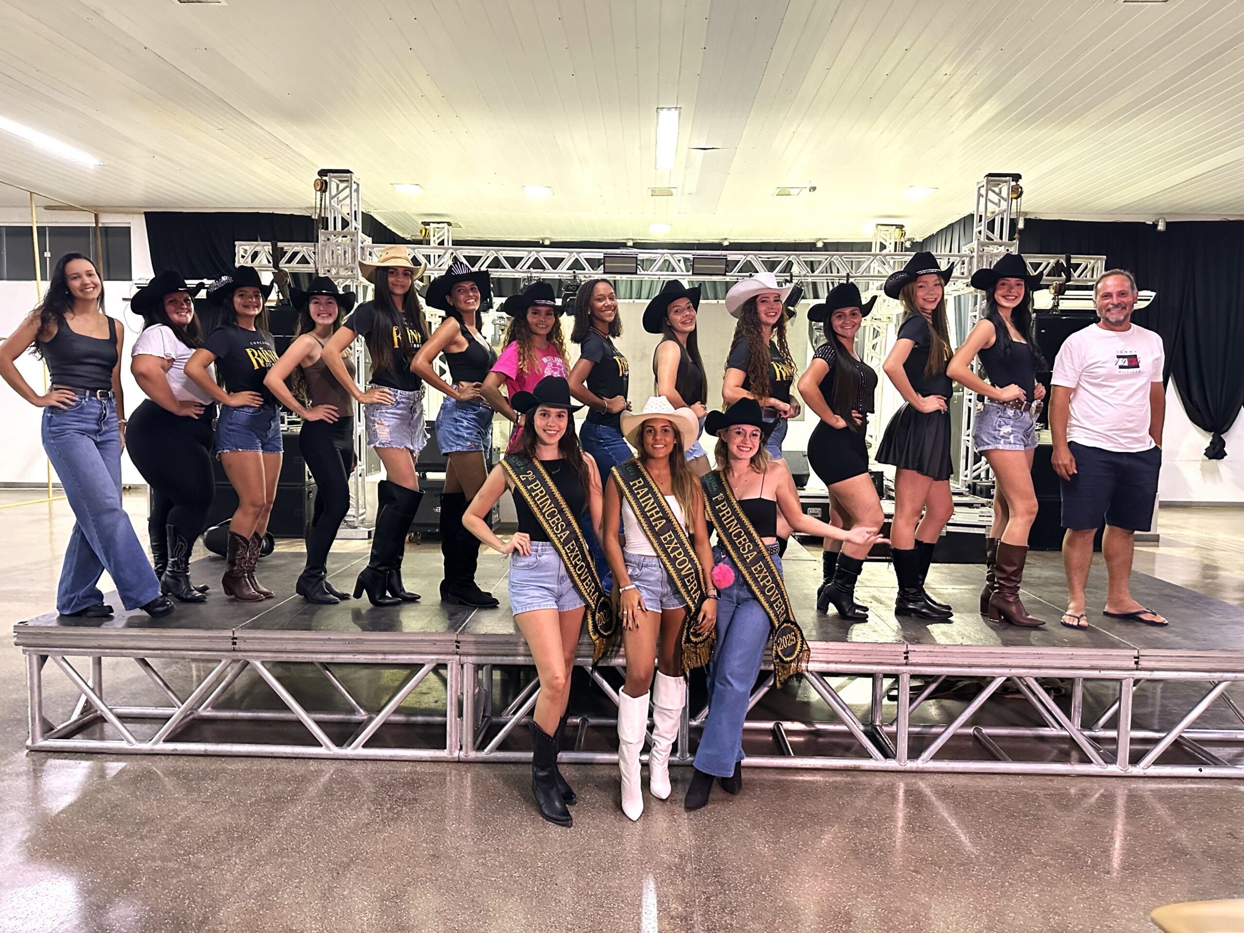 Baile com escolha da Rainha da 14ª Expovera será amanhã, com 12 candidatas