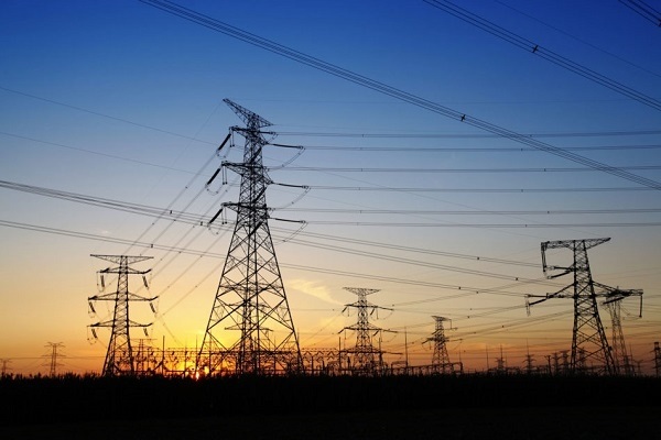 Aneel define bandeira amarela em maio e contas de luz ficarão mais caras