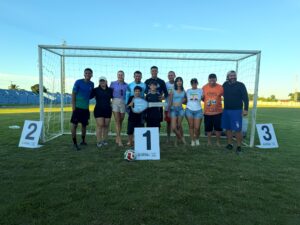Dupla campeã leva moto no 2º Torneio Regional de Pênaltis Caveirinha em Vera
