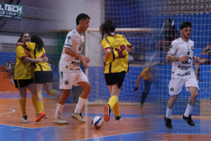 Disputa do 3º lugar da 9ª Copa 13 de Maio de Futsal teve goleada e decisão nos pênaltis
