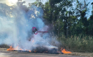Vídeo: Carro abandonado pega fogo e mistério intriga moradores em Vera: Acidente ou incêndio criminoso?