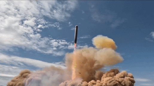 Rússia faz teste final de míssil com alcance de 35.000 km, chamado de ‘Satanás’ pela Otan