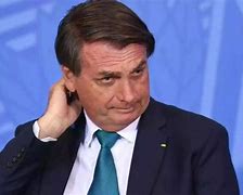 Arma de Bolsonaro é apreendida com militar em blitz no DF