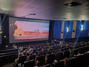 Tarde de cinema em Sinop proporciona cultura, lazer e inclusão para crianças de Vera