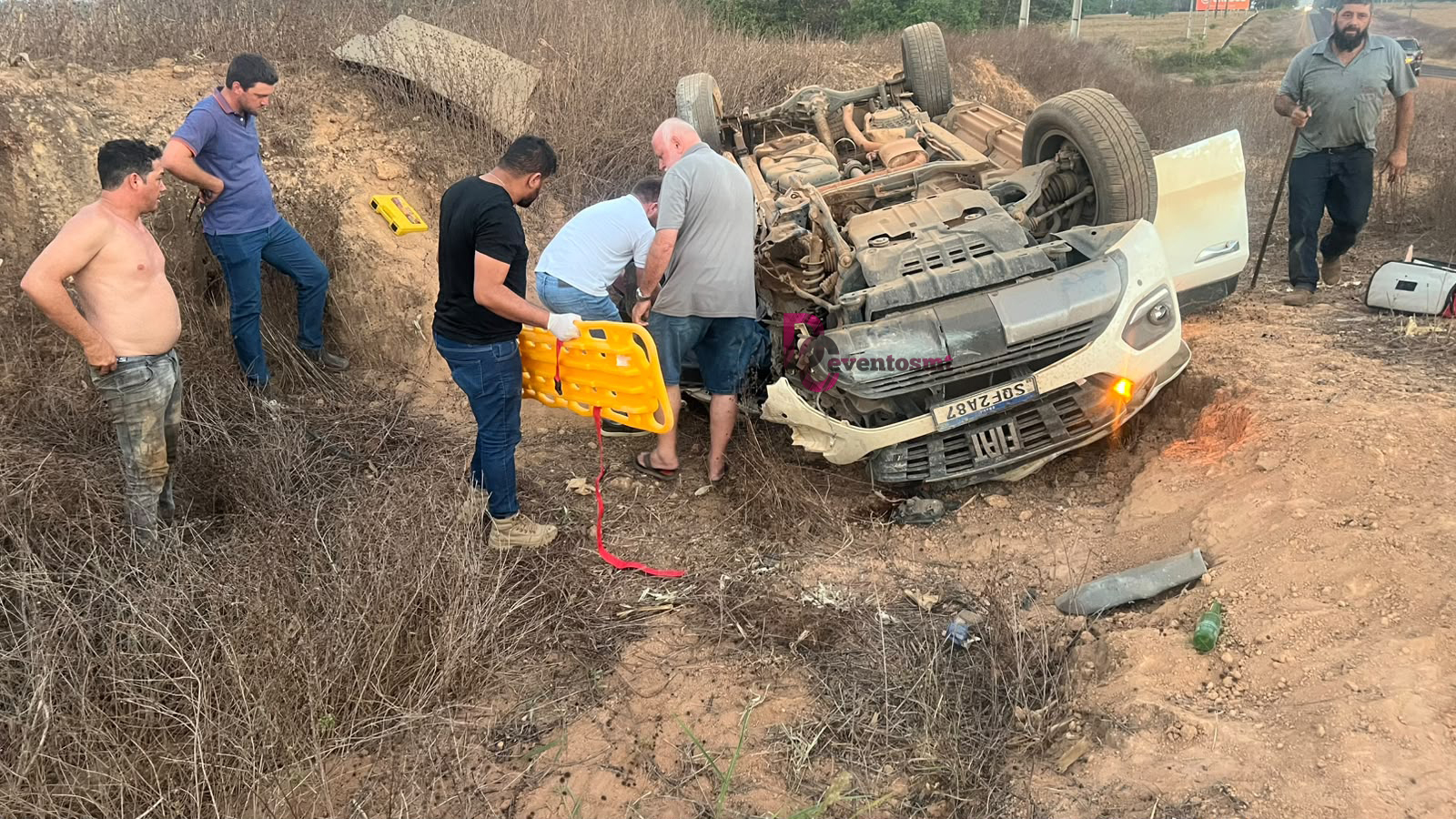 Vídeo: Caminhonete capota após colisão com carreta na MT-140, em Vera
