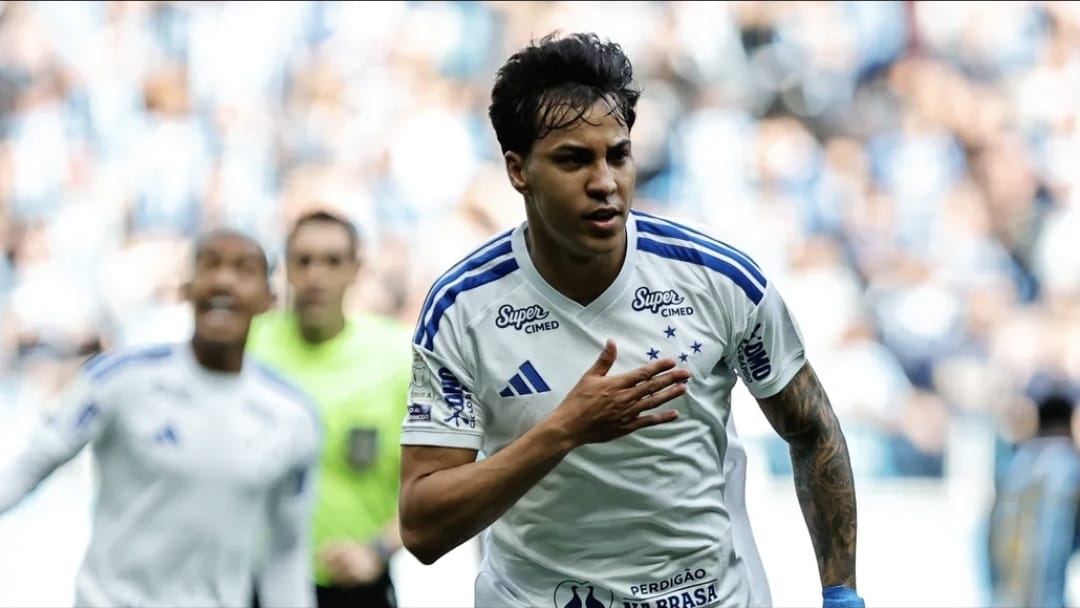 Com hat-trick de Kaio Jorge, Cruzeiro vira e afunda o Grêmio no Z-4